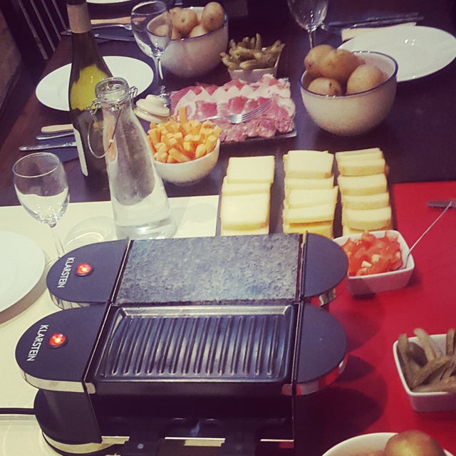 Raclette or Fondue Deposit - Booking 48 hours in advance